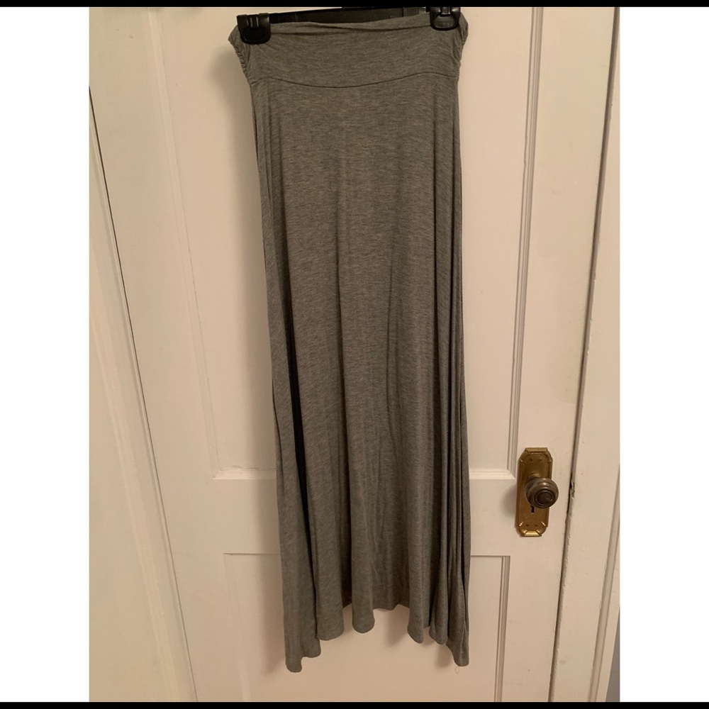 Grey jersey knit maxi skirt. Size small.